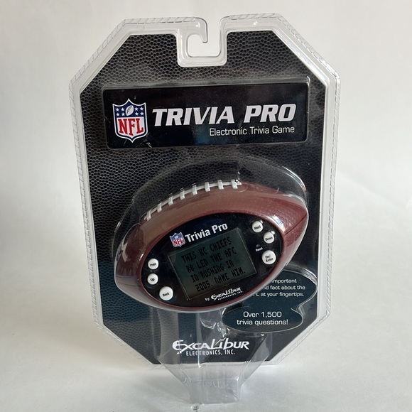 NFL Trivia Pro / Electronic Trivia Game / NEW / 2008 - Picture 2 of 7